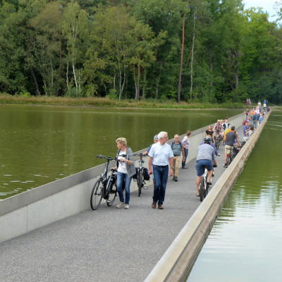 Fietsen Door Het Water In Bokrijk 2