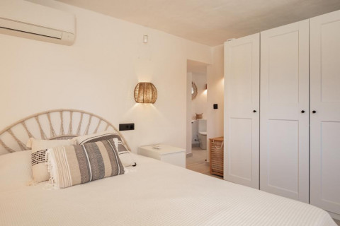 65935317 815b 4570 93b5 E8c75f06f136