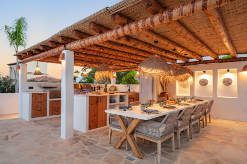 70efef6f 4635 42b0 B754 45a3437d4373