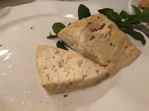 Nomadic Boys Mousikos Taverna Halloumi